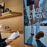 Beyaz deri sneaker